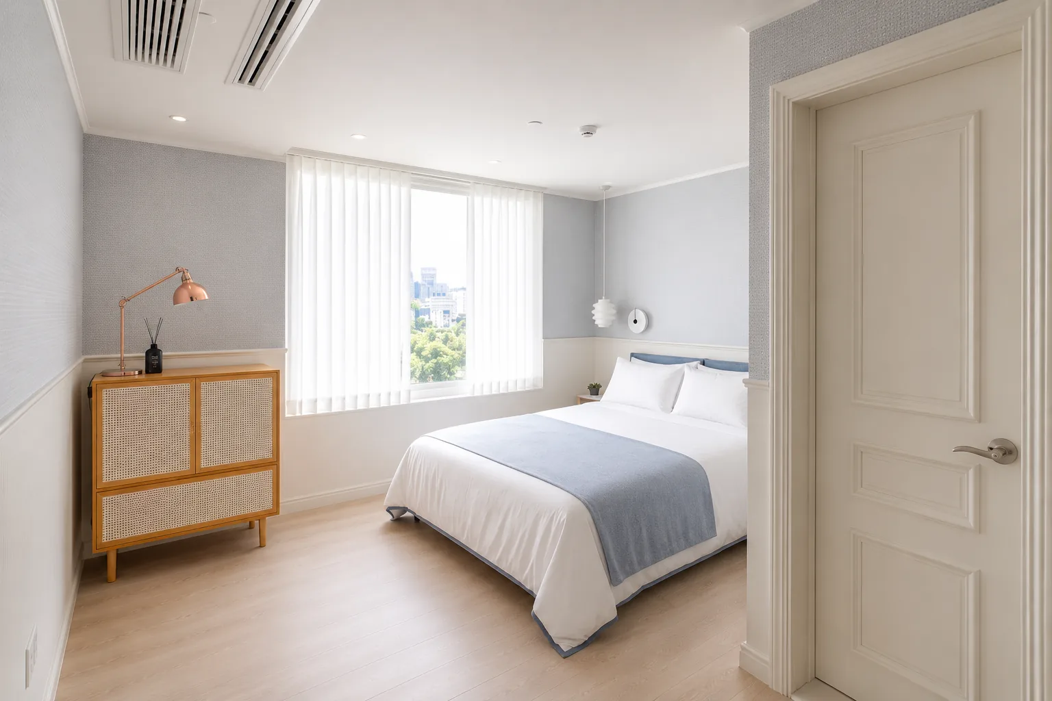 Bedroom, 301
